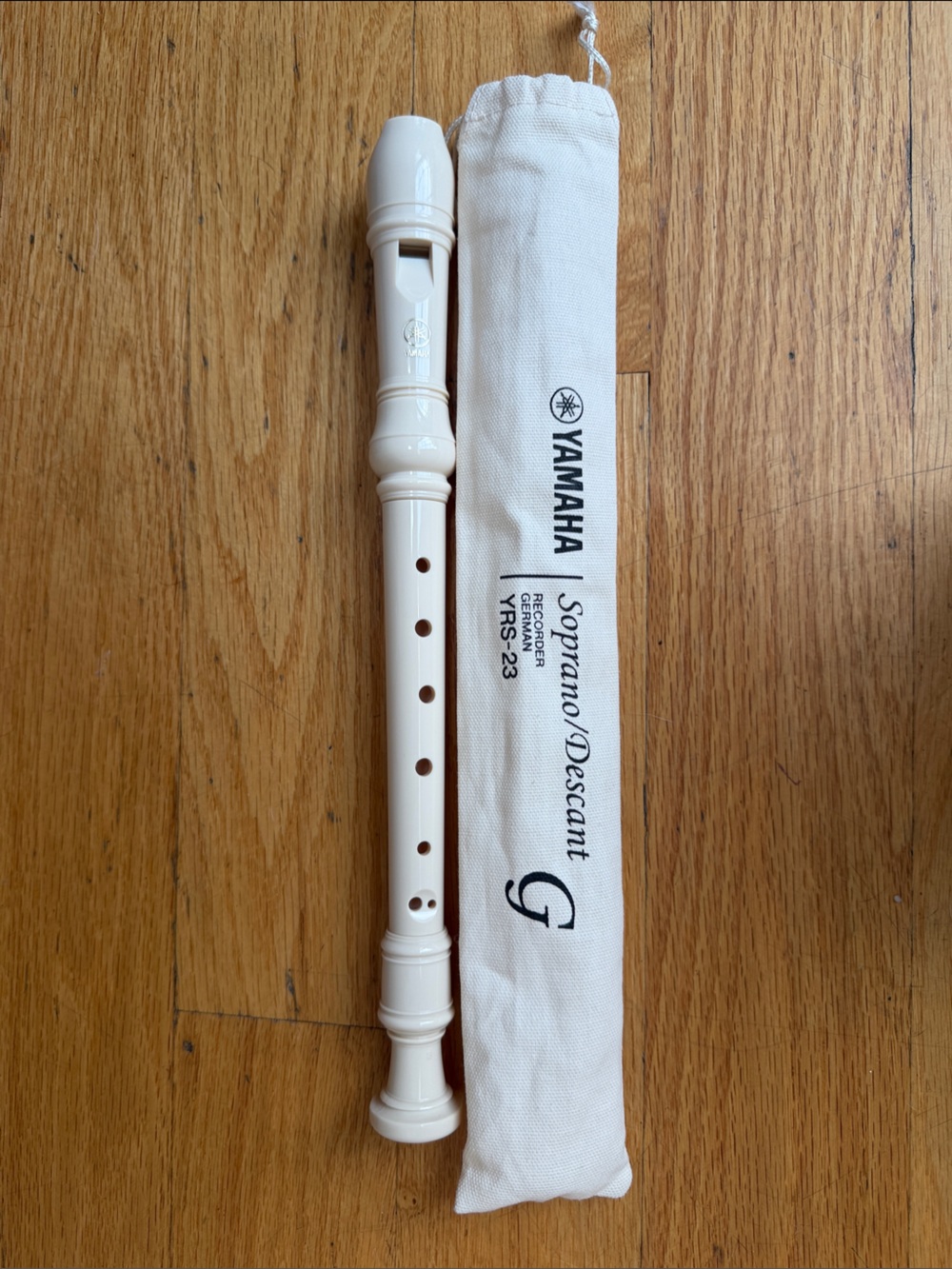 Yamaha White Soprano Recorder with Branded Sleeve